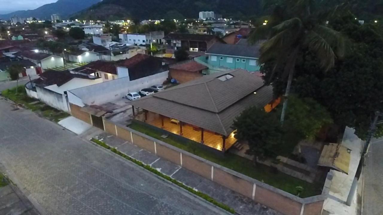 Hospedagem Economica Flor De Maria Caraguatatuba Exterior photo